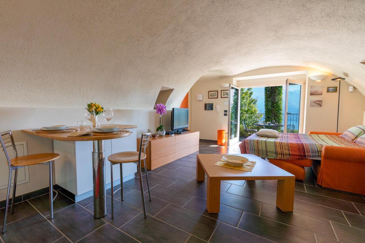Casa Di Campagna Tony Con Piscina E Vista Lago 그라베도나 외부 사진