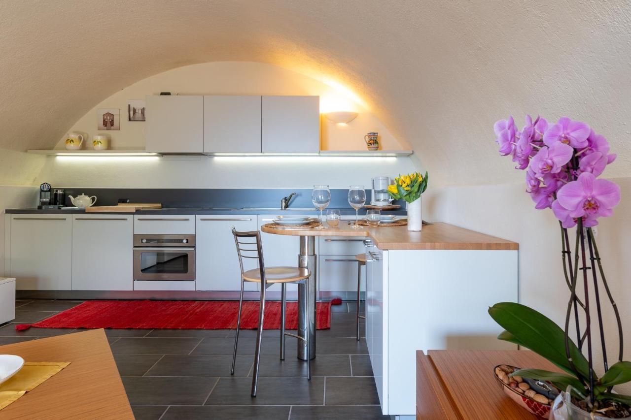 Casa Di Campagna Tony Con Piscina E Vista Lago 그라베도나 외부 사진